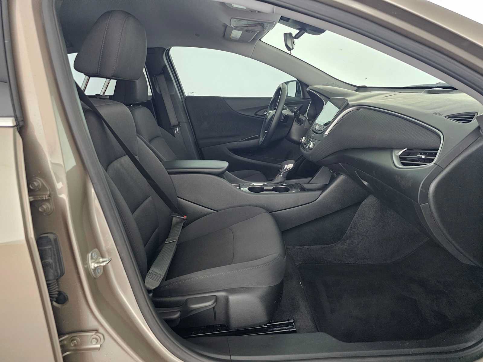 Used 2025 Chevrolet Malibu RS FWD image 10
