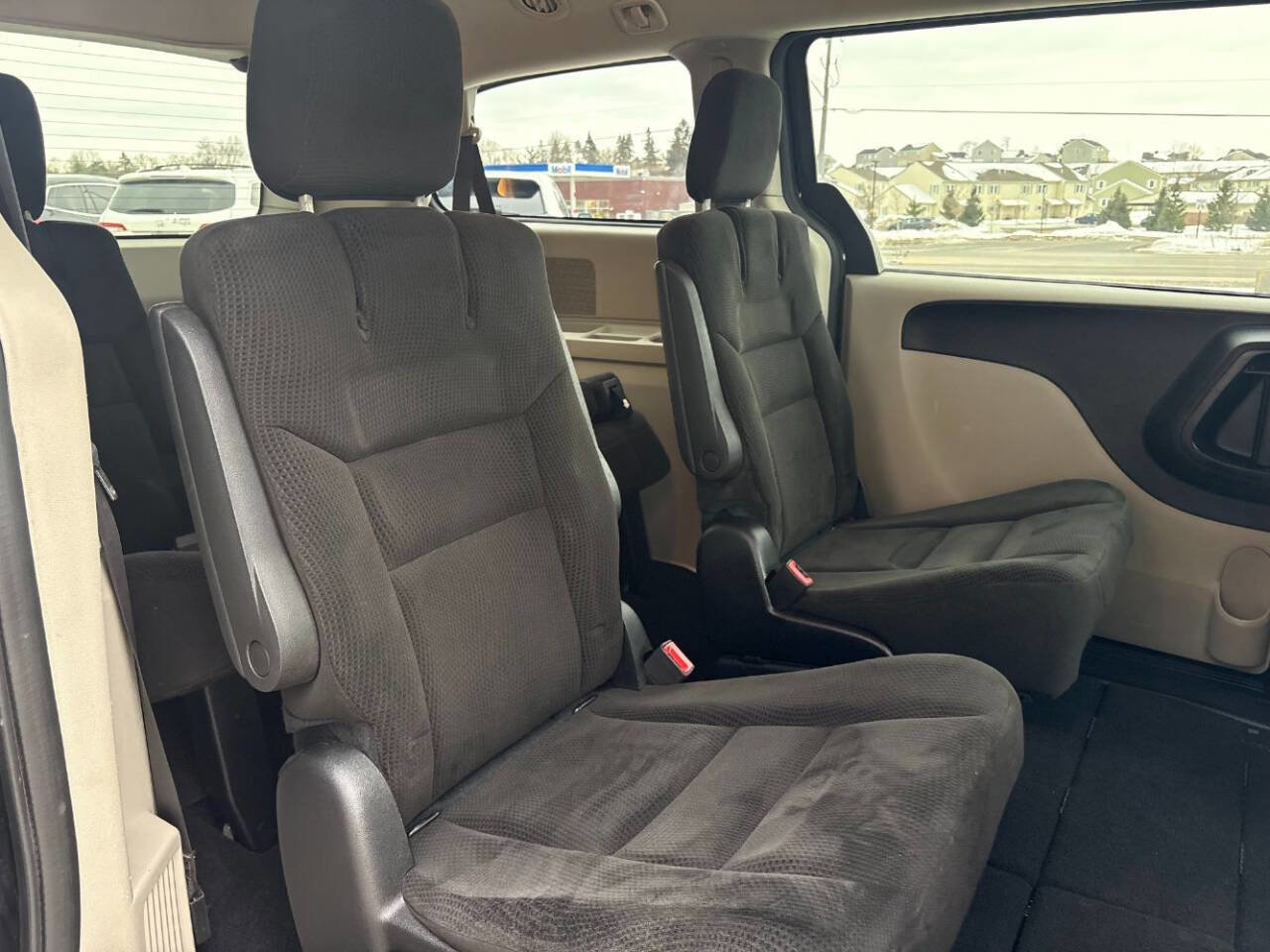 Used 2016 Dodge Grand Caravan SE w/ Quick Order Package 29E SE image 25