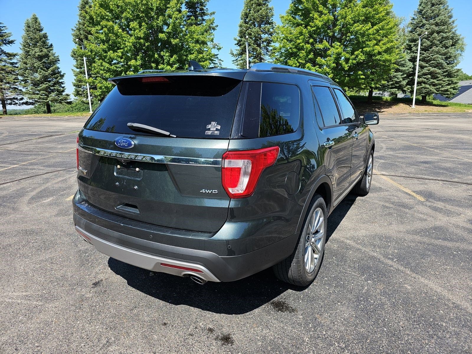 Used 2016 Ford Explorer Limited AWD/4WD image 6
