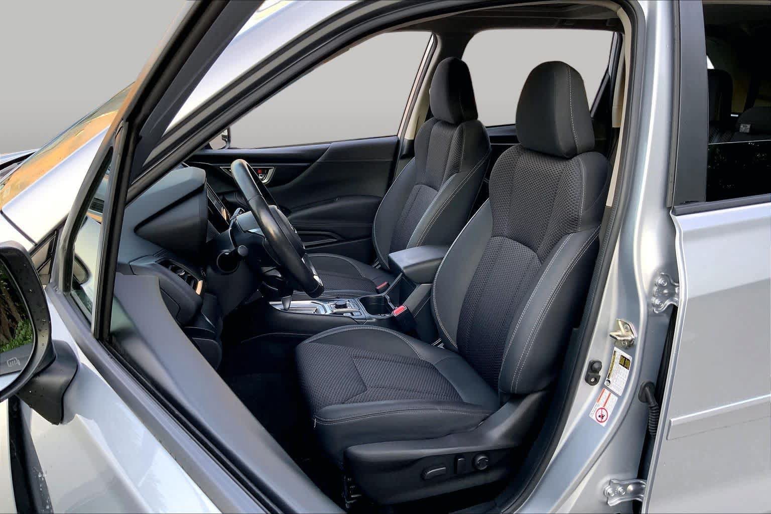 Used 2020 Subaru Forester Premium AWD/4WD image 9