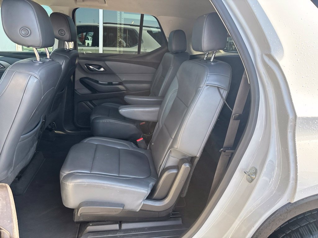 Used 2019 Chevrolet Traverse LT w/ LT Premium Package AWD/4WD image 11