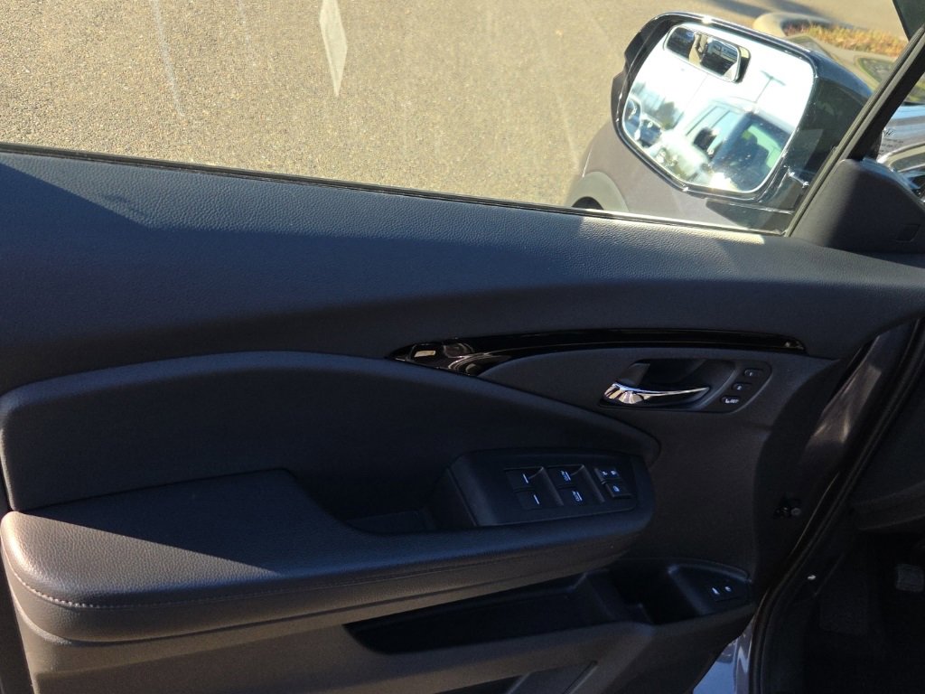 Used 2020 Honda Pilot Elite image 11