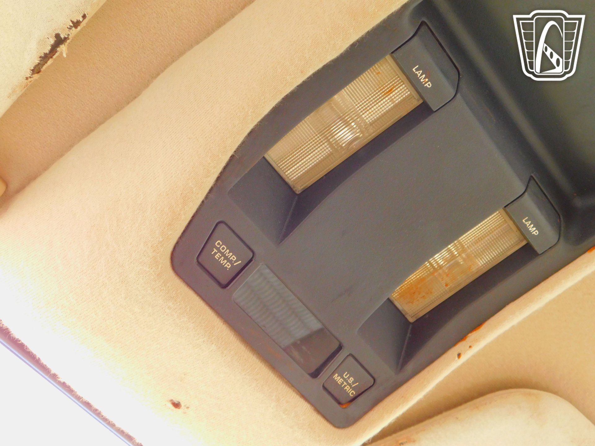 Used 1989 Jeep Grand Wagoneer AWD/4WD image 16