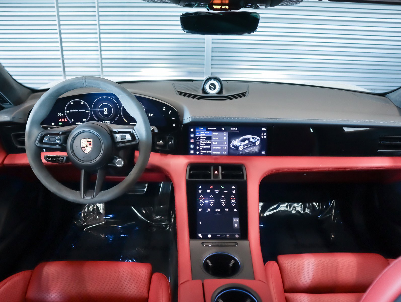 Used 2024 Porsche Taycan GTS image 14