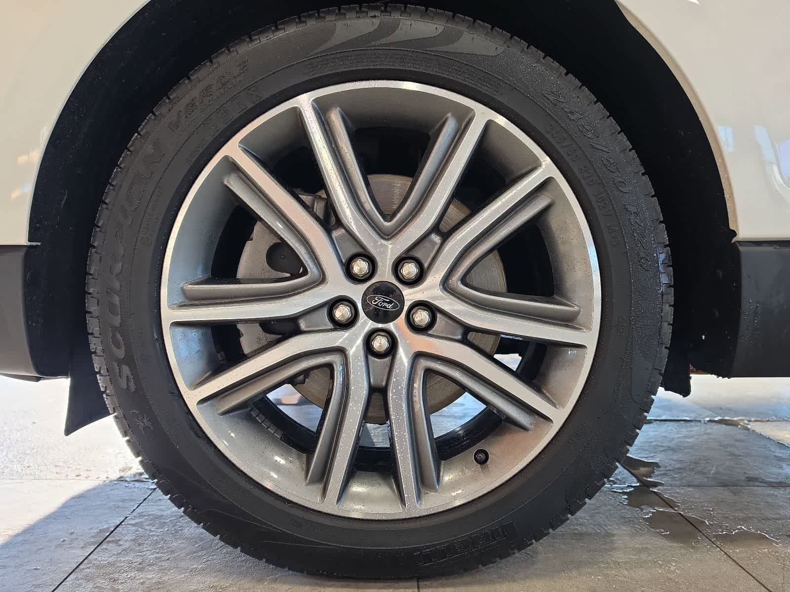 Used 2024 Ford Edge Titanium w/ Equipment Group 301A AWD/4WD image 13