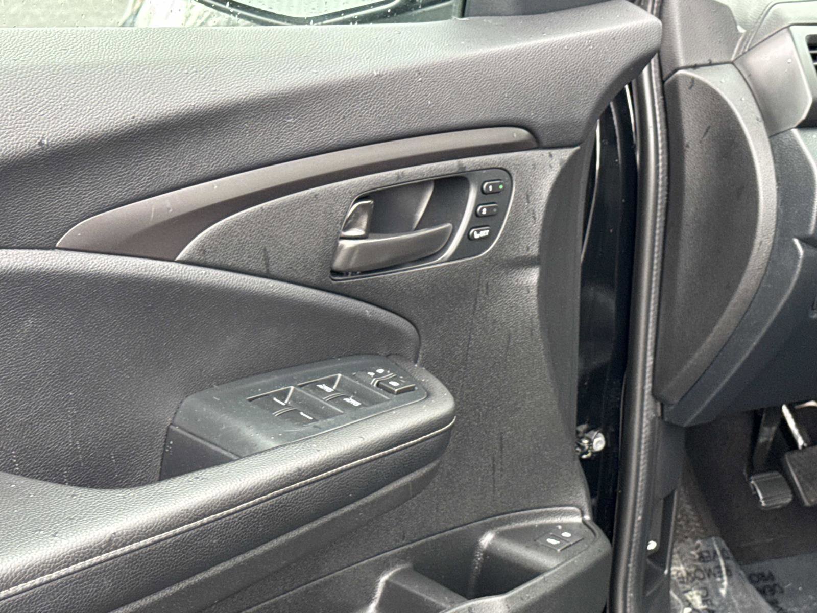 Certified 2023 Honda Passport EX-L image 20