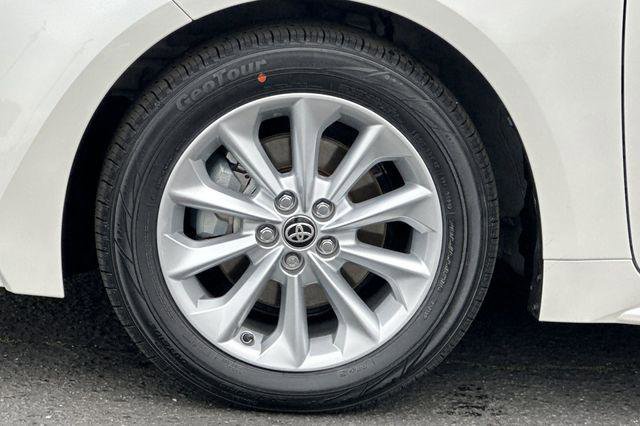 Certified 2020 Toyota Corolla XLE image 31