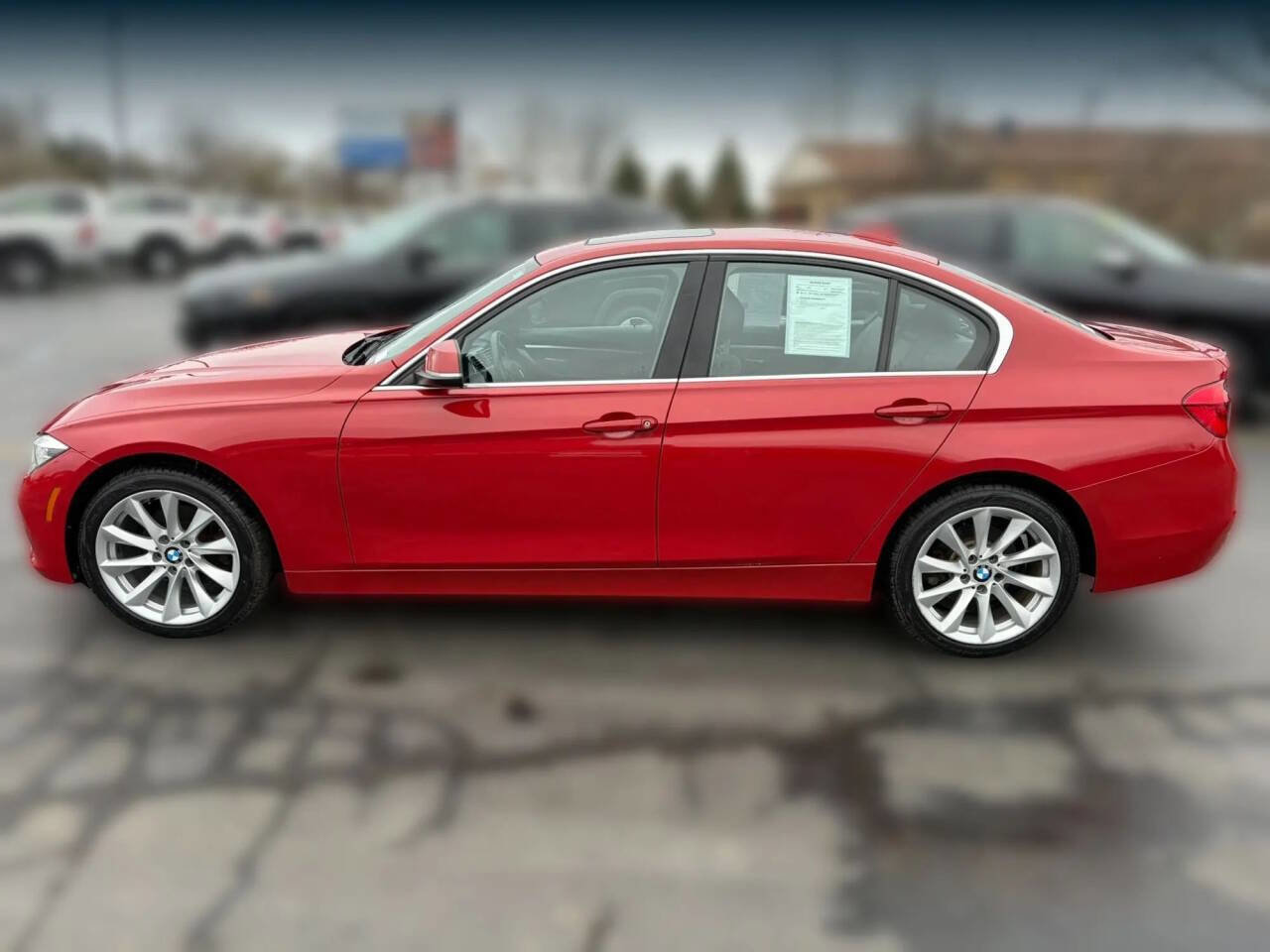 Used 2017 BMW 330i xDrive Sedan image 4
