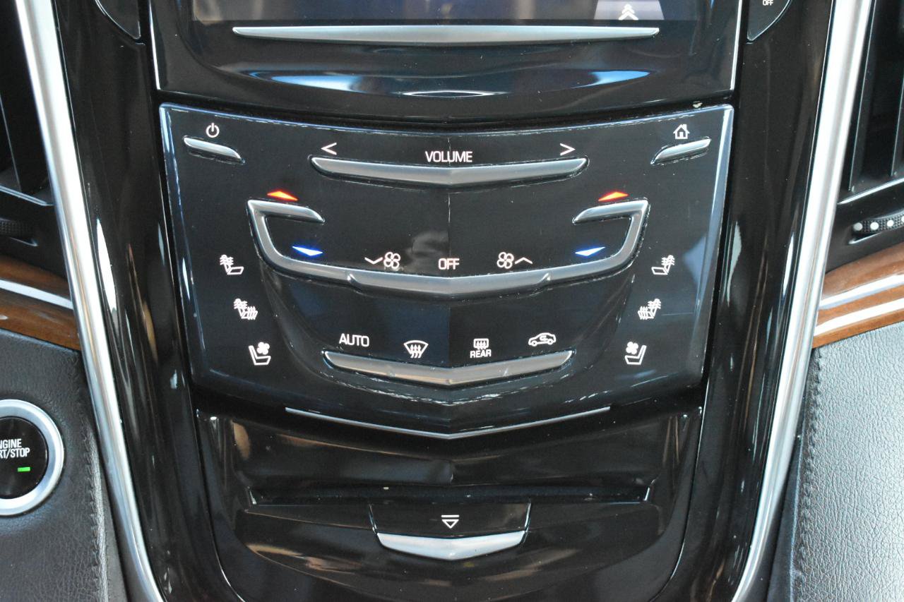 Used 2016 Cadillac Escalade Luxury AWD/4WD image 23