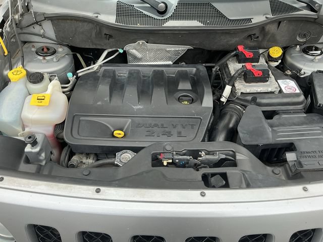 Used 2015 Jeep Patriot High Altitude AWD/4WD image 28