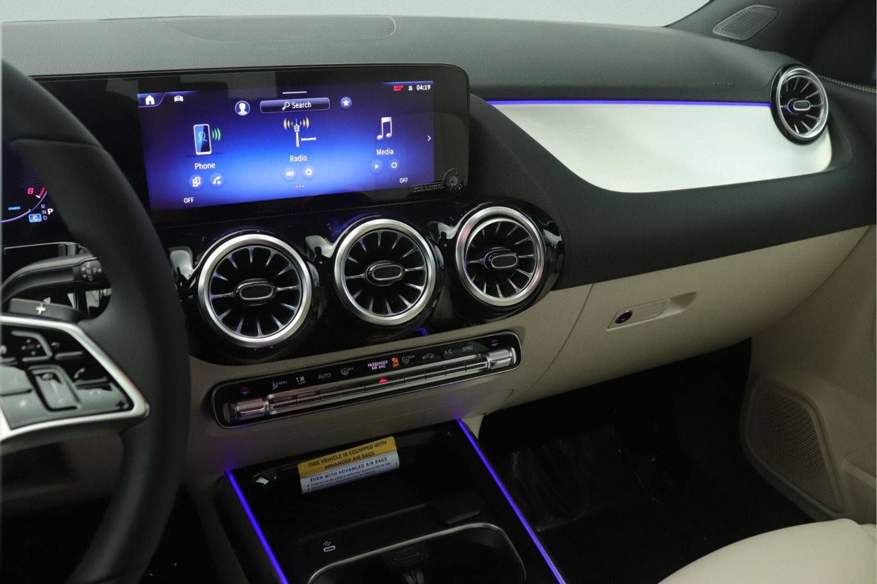 New 2026 Mercedes-Benz GLA 250 image 5