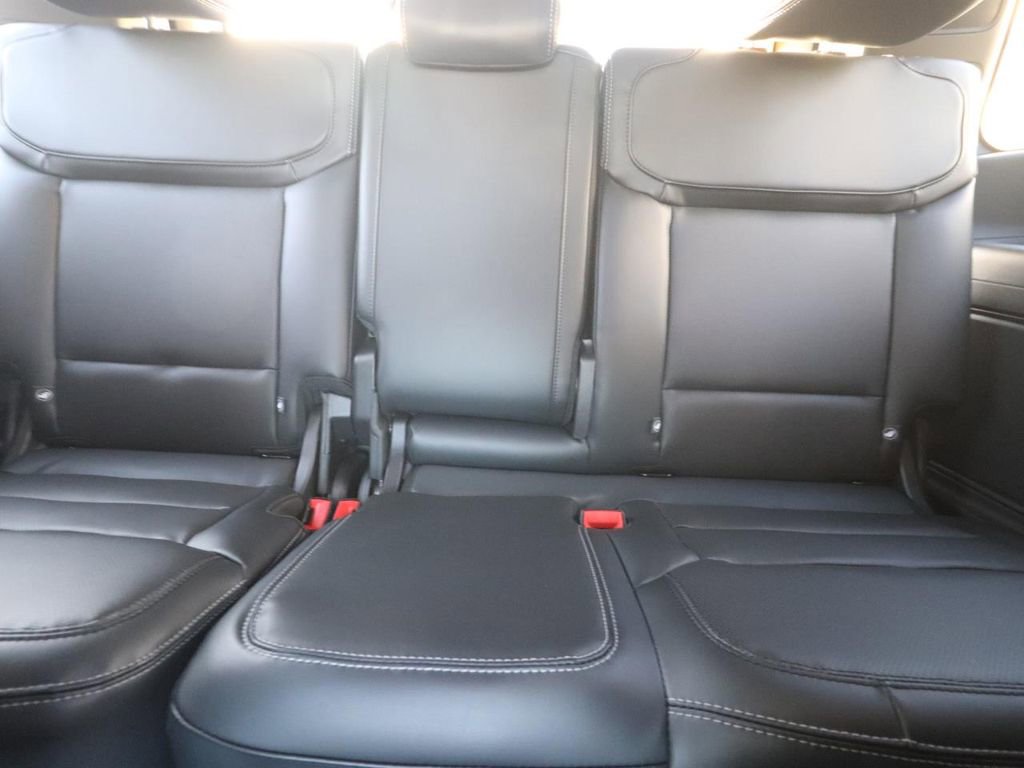 New 2026 Ford Expedition Platinum w/ Stealth Appearance Package image 16