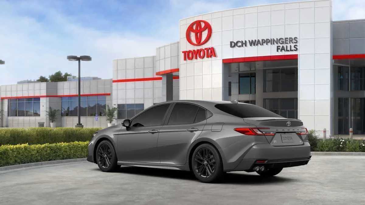 New 2026 Toyota Camry SE AWD/4WD image 8