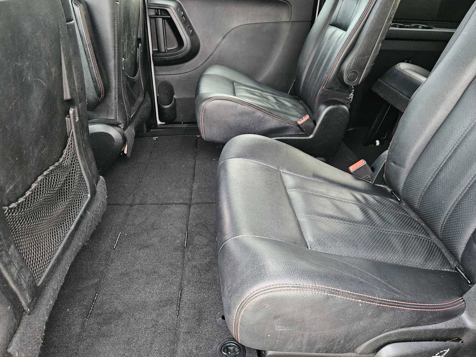 Used 2018 Dodge Grand Caravan GT FWD image 26