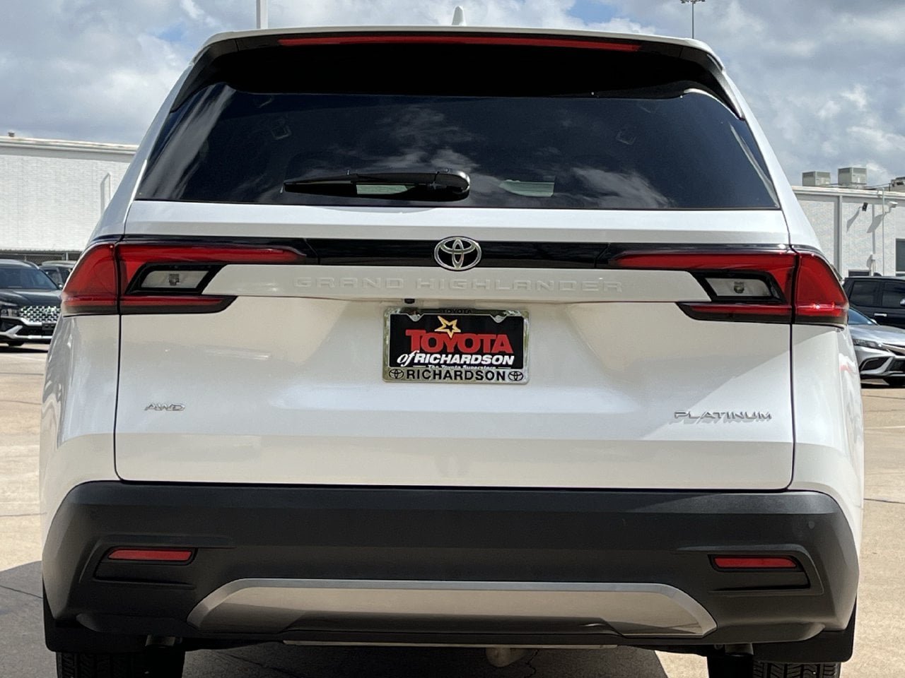 Used 2026 Toyota Grand Highlander AWD image 5