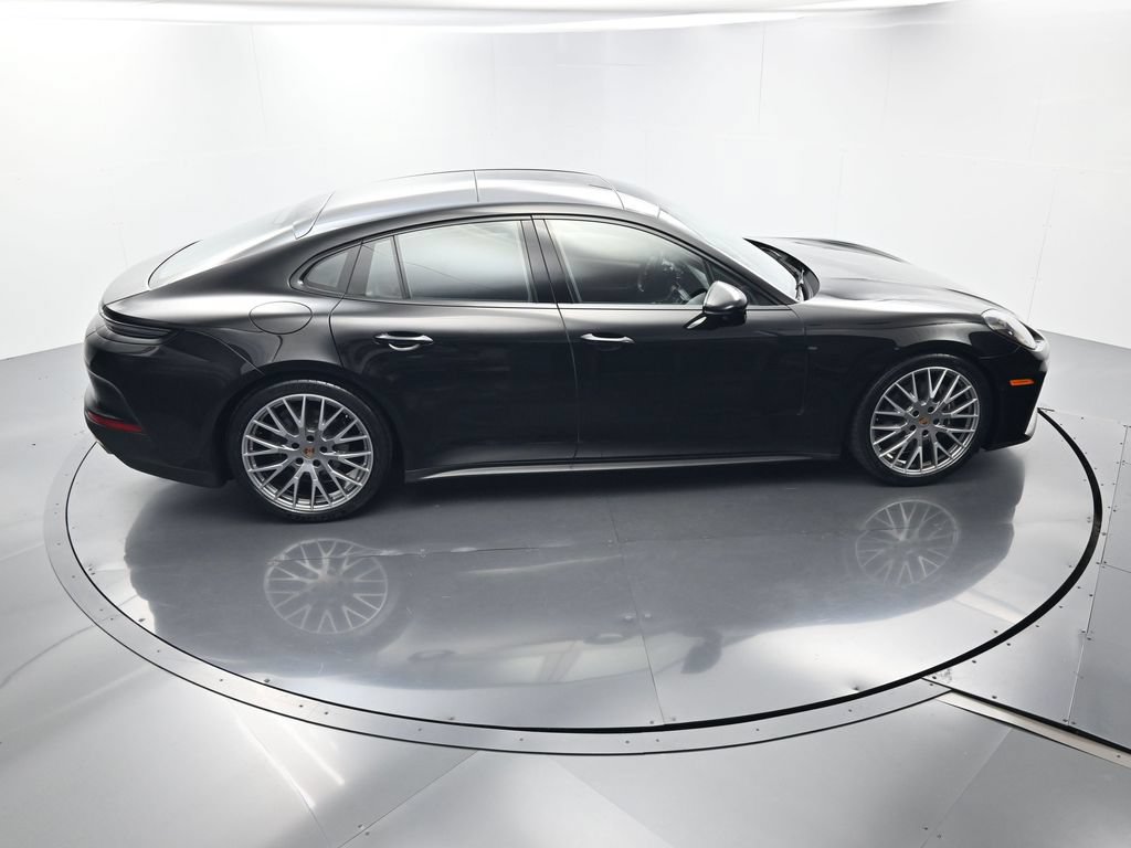 Certified 2025 Porsche Panamera 4 AWD/4WD image 38