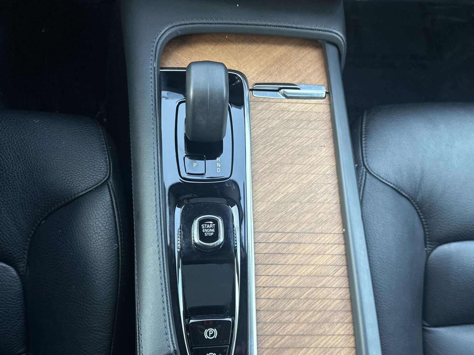 Certified 2023 Volvo XC90 B6 Plus w/ Protection Package Premier AWD/4WD image 30