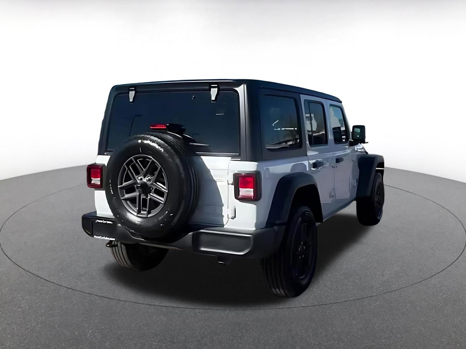 Used 2025 Jeep Wrangler Sport S image 12