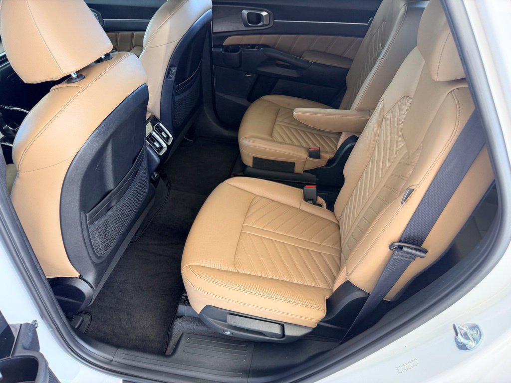 Used 2024 Kia Sorento SX Prestige w/ Olive Brown Leather Package AWD/4WD image 32