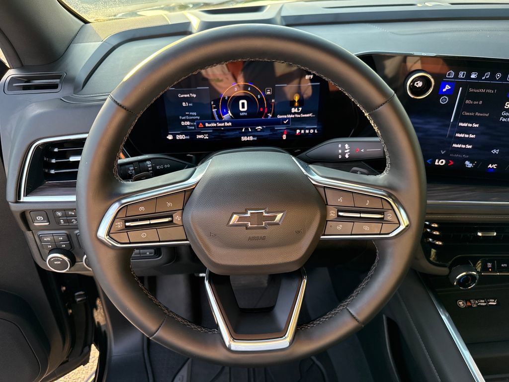 Used 2025 Chevrolet Tahoe Z71 w/ Comfort Package image 16