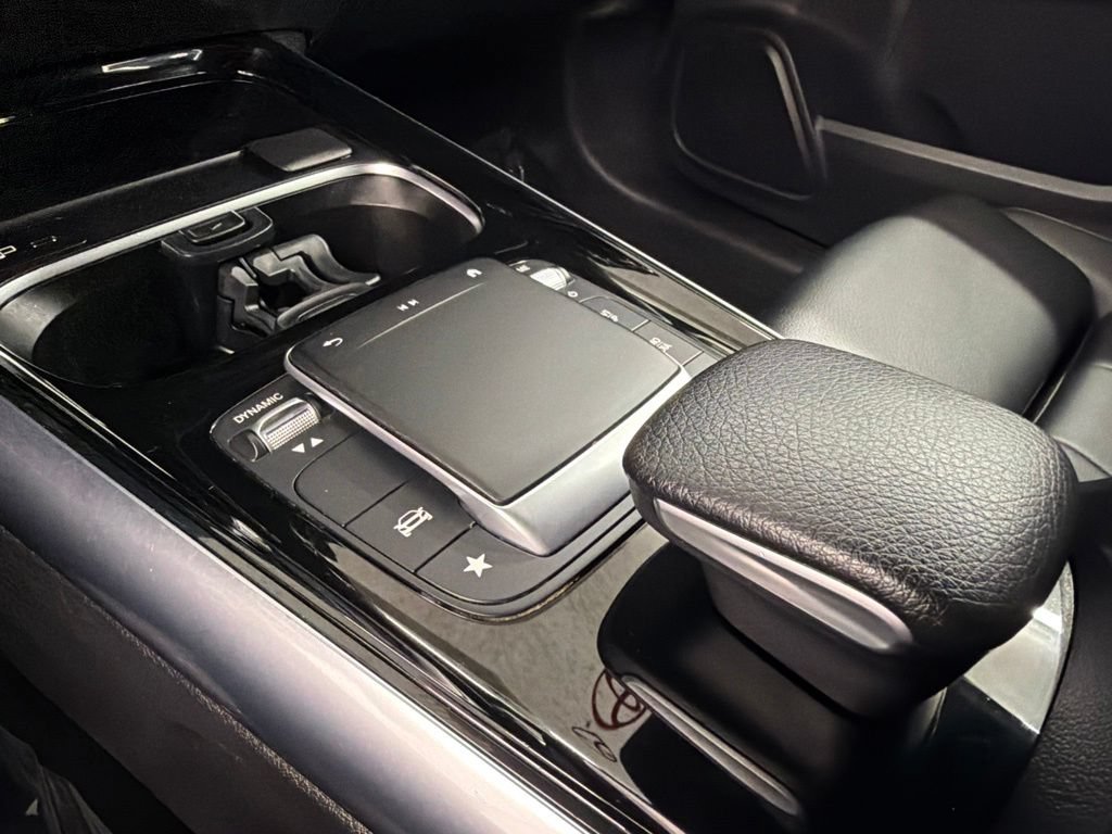 Used 2022 Mercedes-Benz GLA 250 w/ Premium Package Lite image 35