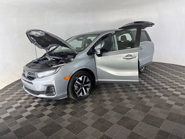 Certified 2025 Honda Odyssey EX-L image 13