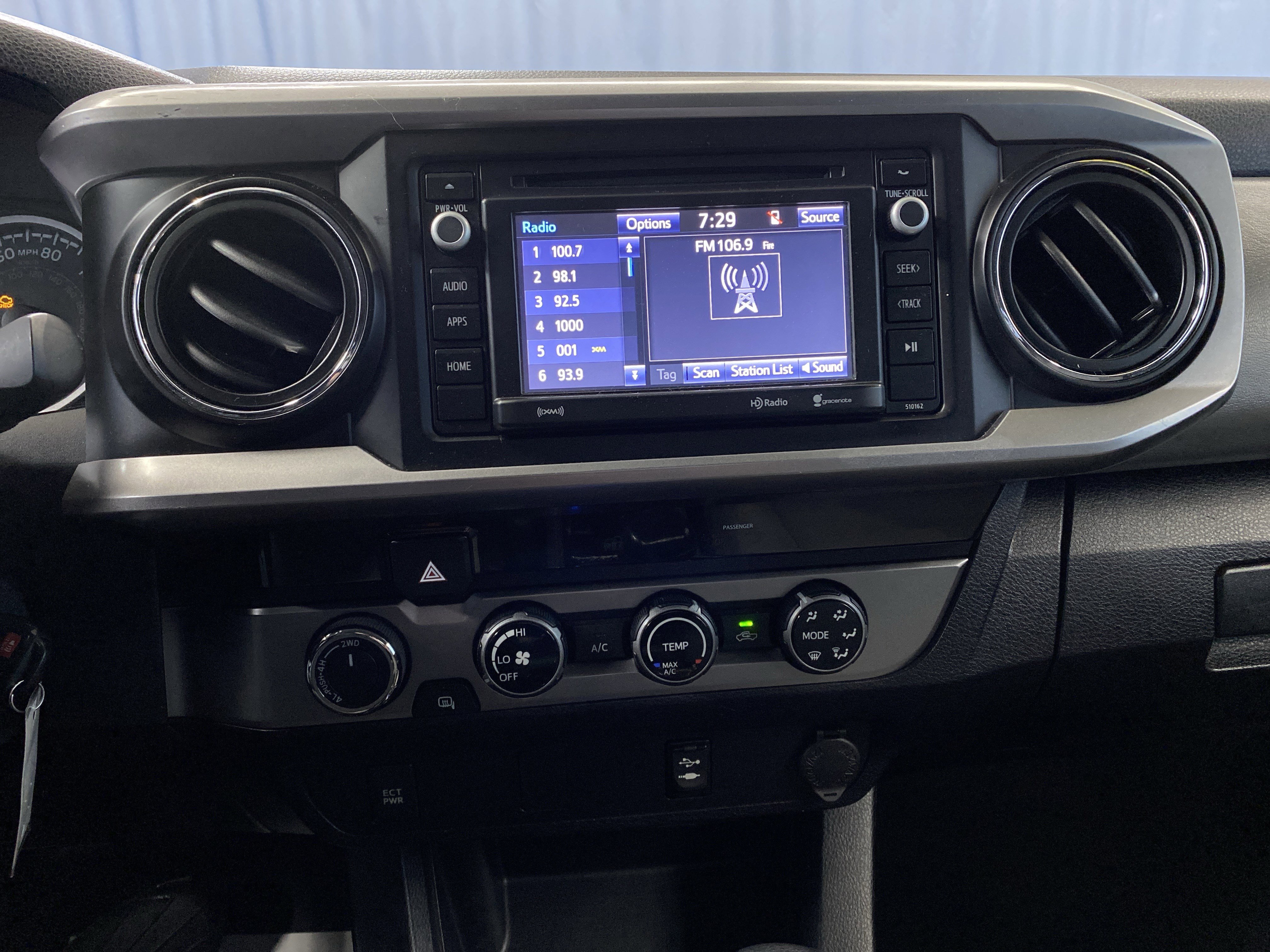 Used 2017 Toyota Tacoma 4x4 Access Cab image 17