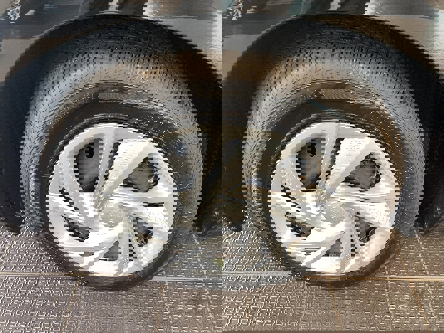 Used 2025 Subaru Impreza 2.0i image 5