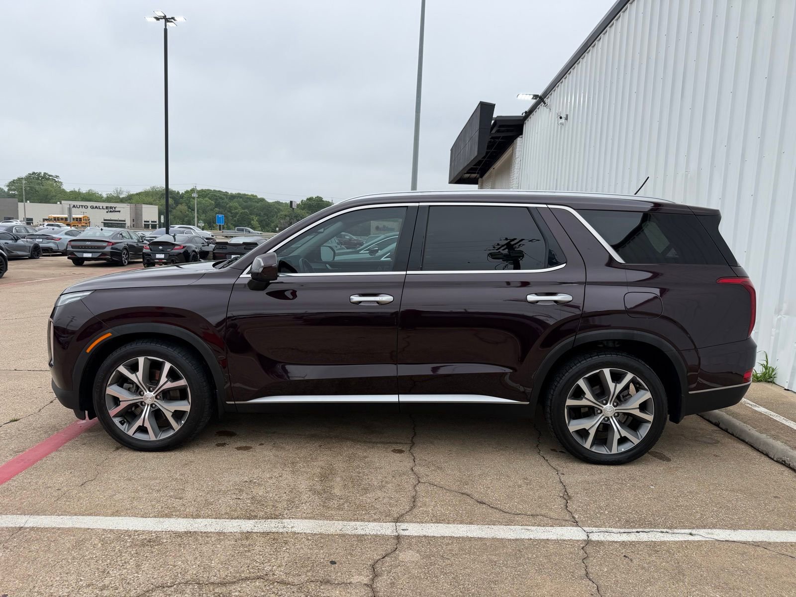 Used 2022 Hyundai Palisade SEL w/ Convenience Package AWD/4WD image 3