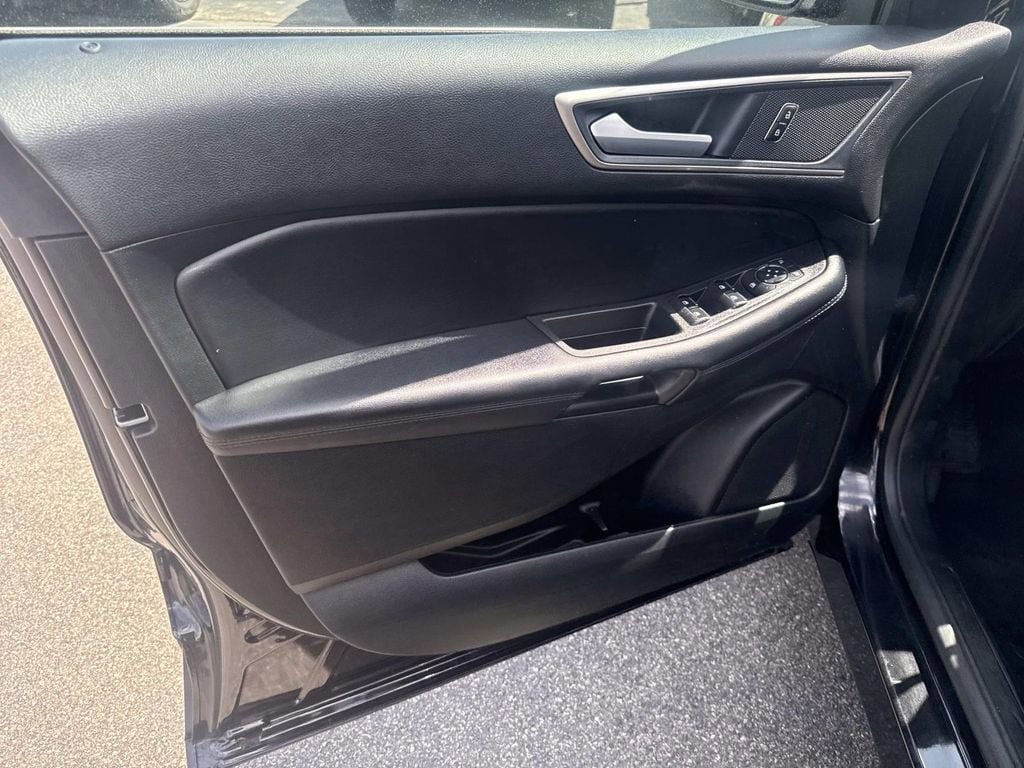 Used 2023 Ford Edge SEL w/ Convenience Package AWD/4WD image 18
