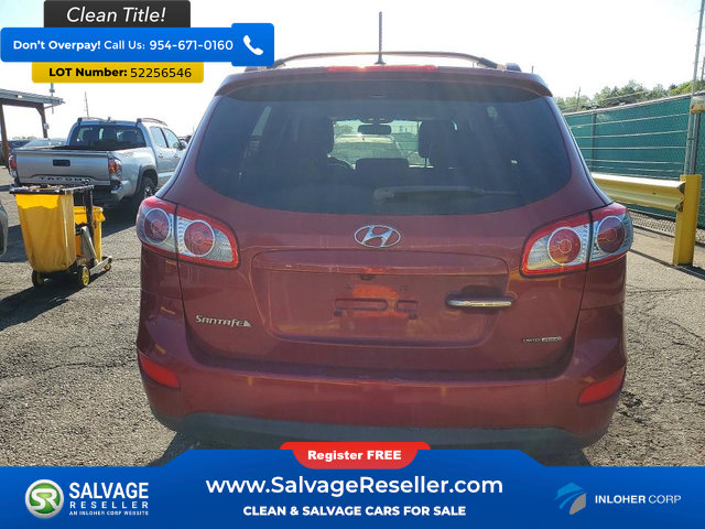 Used 2012 Hyundai Santa Fe Limited w/ Navigation Pkg 4 AWD/4WD image 8