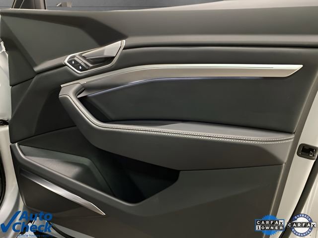 Used 2023 Audi e-tron Premium Plus w/ Premium Plus Package image 79