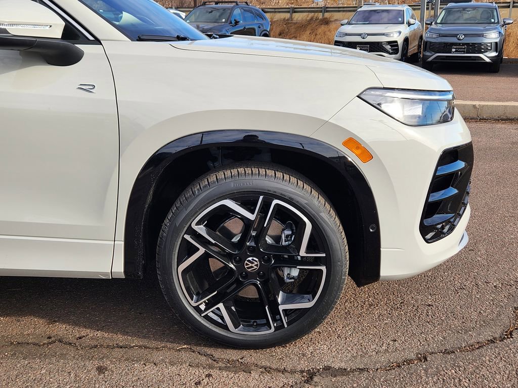 New 2026 Volkswagen Tiguan SEL R-Line image 28