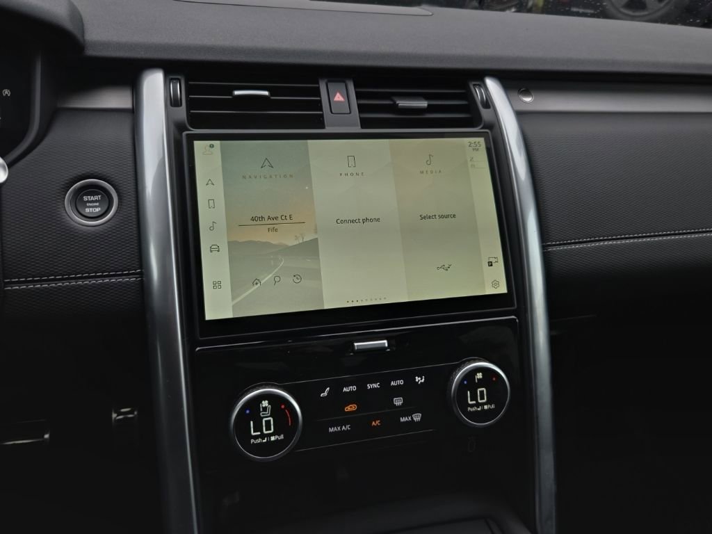 New 2026 Land Rover Discovery Limited Edition AWD/4WD image 25
