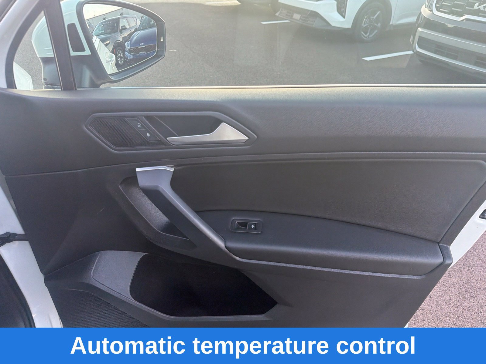 Used 2021 Volkswagen Tiguan SE w/ Panoramic Sunroof Package AWD/4WD image 26
