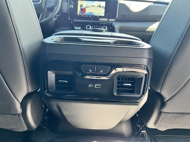 Used 2026 GMC Sierra 3500 AT4 w/ AT4 Premium Plus Package AWD/4WD image 40