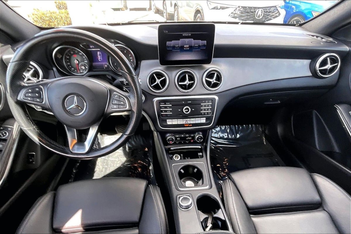 Used 2019 Mercedes-Benz CLA 250 image 11