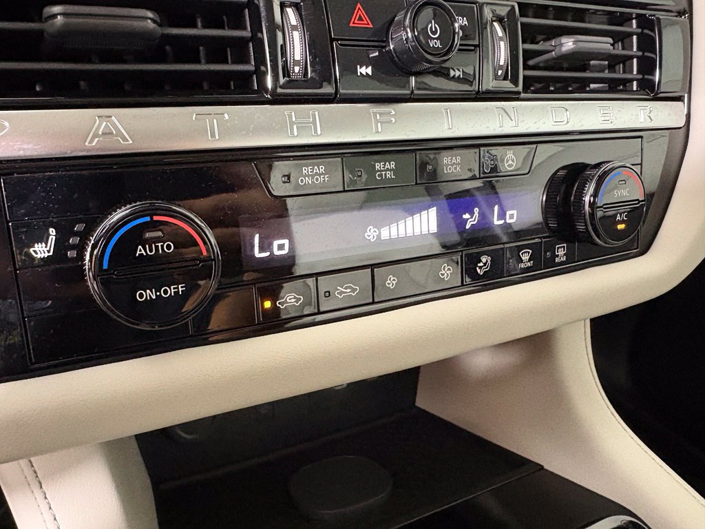 New 2026 Nissan Pathfinder SL FWD image 32