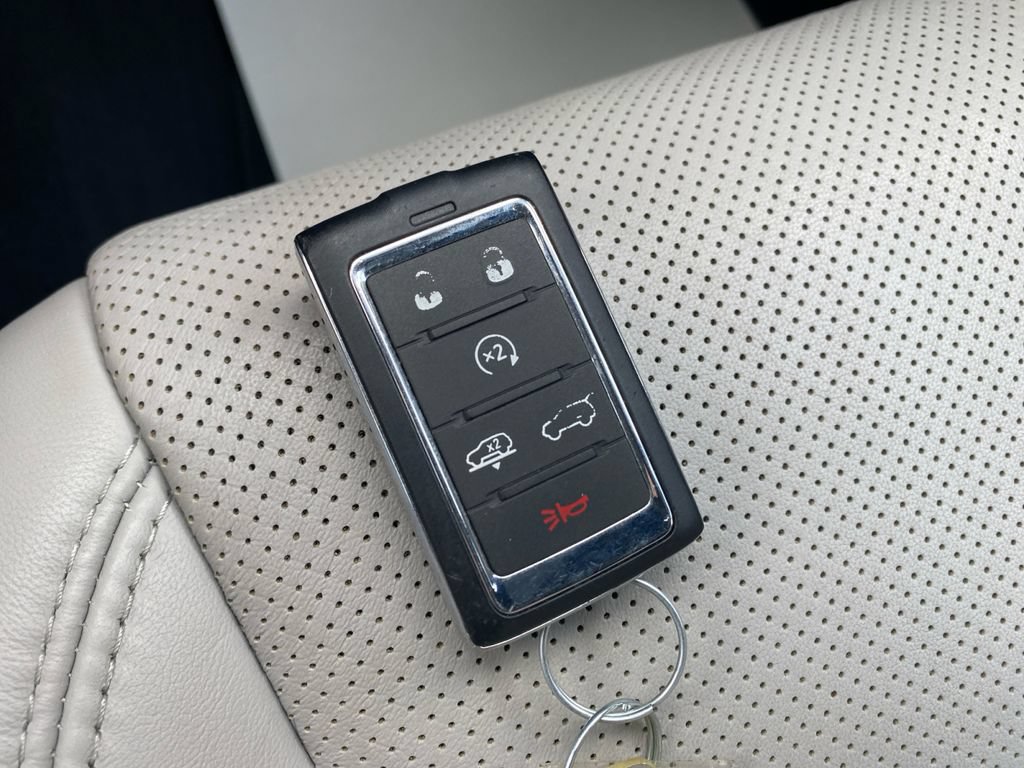 Used 2024 Jeep Wagoneer Series II AWD/4WD image 26