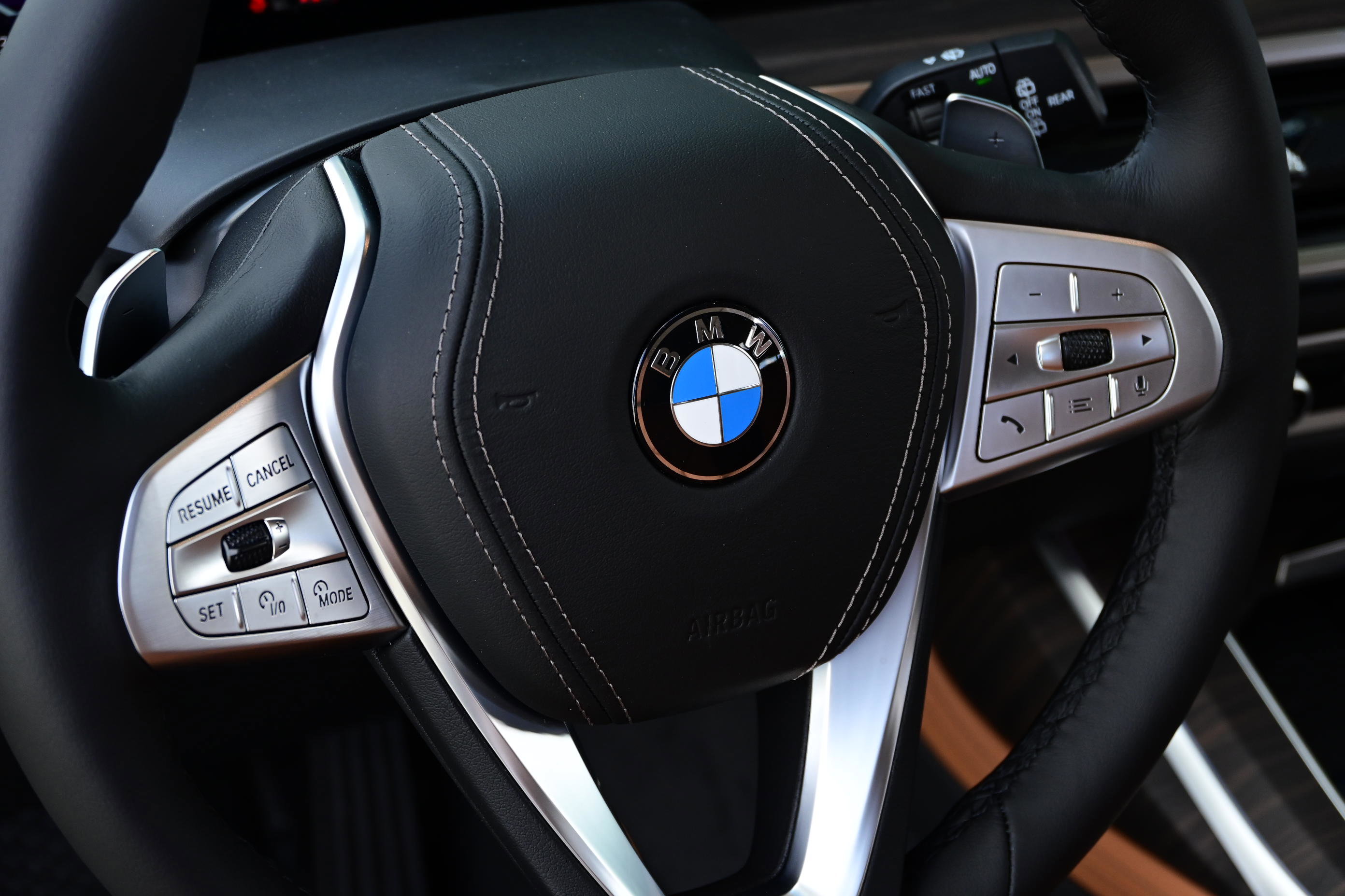 New 2026 BMW X7 xDrive40i w/ Premium Package image 19