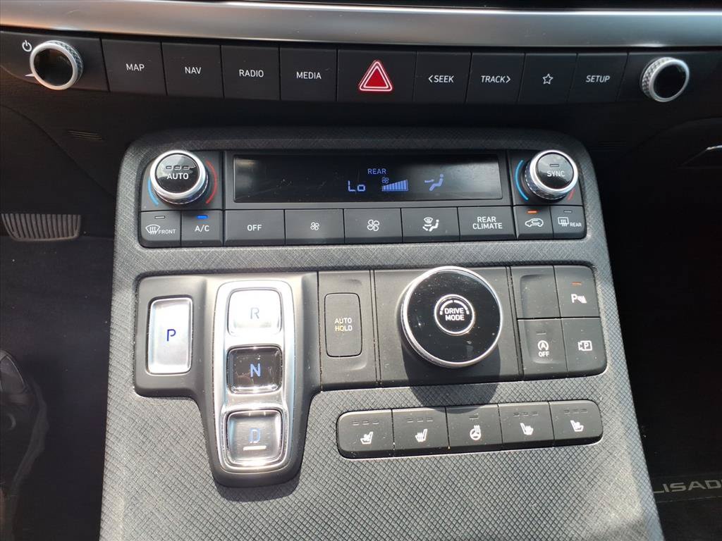 Used 2023 Hyundai Palisade Limited w/ Cargo Package FWD image 24
