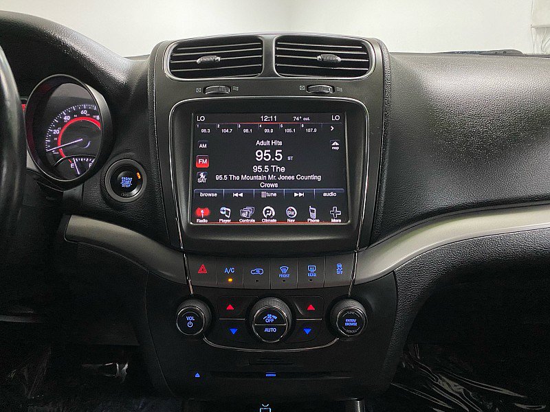 Used 2020 Dodge Journey Crossroad w/ Popular Equipment Group image 17