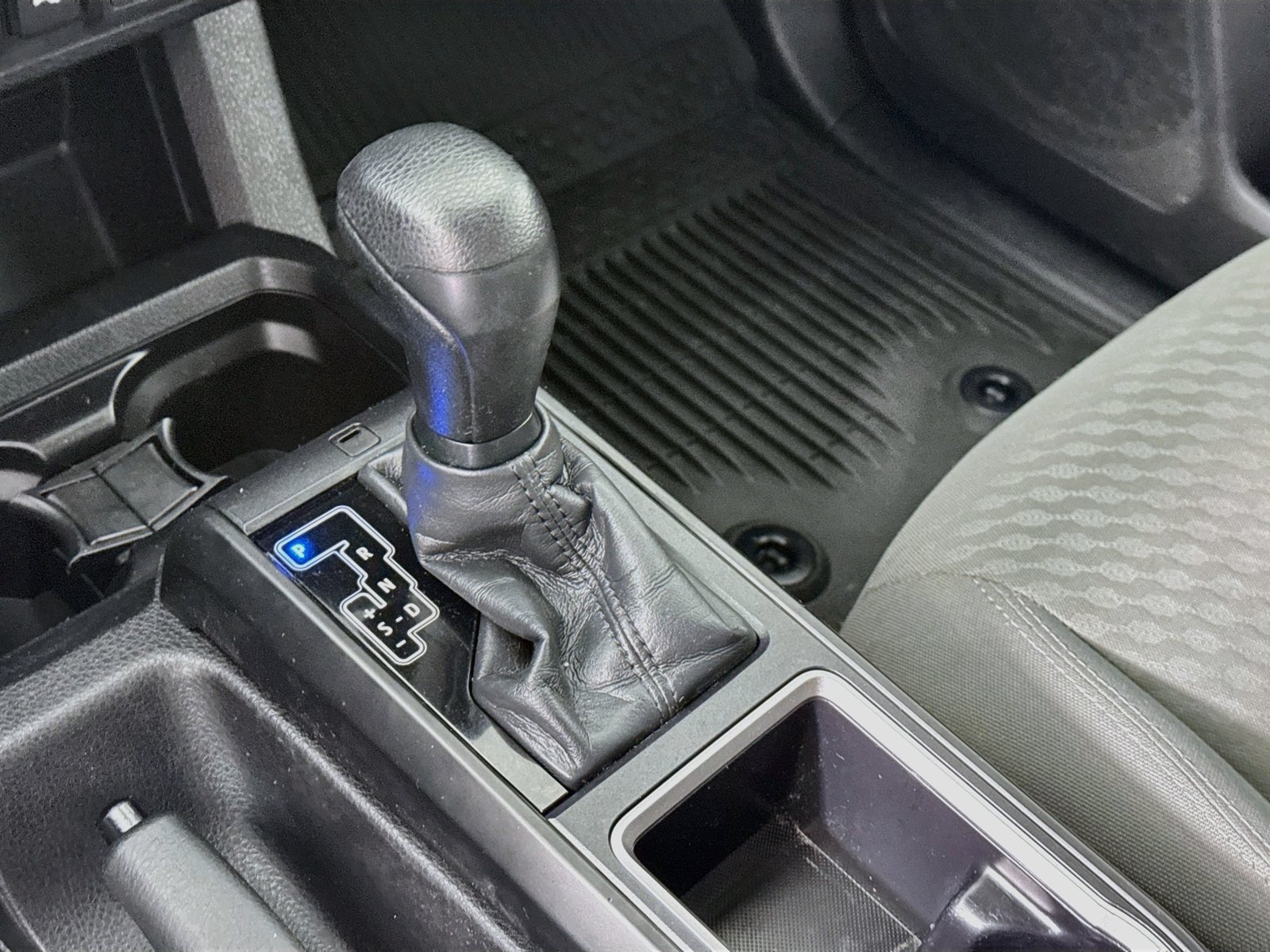 Certified 2023 Toyota Tacoma SR AWD/4WD image 16
