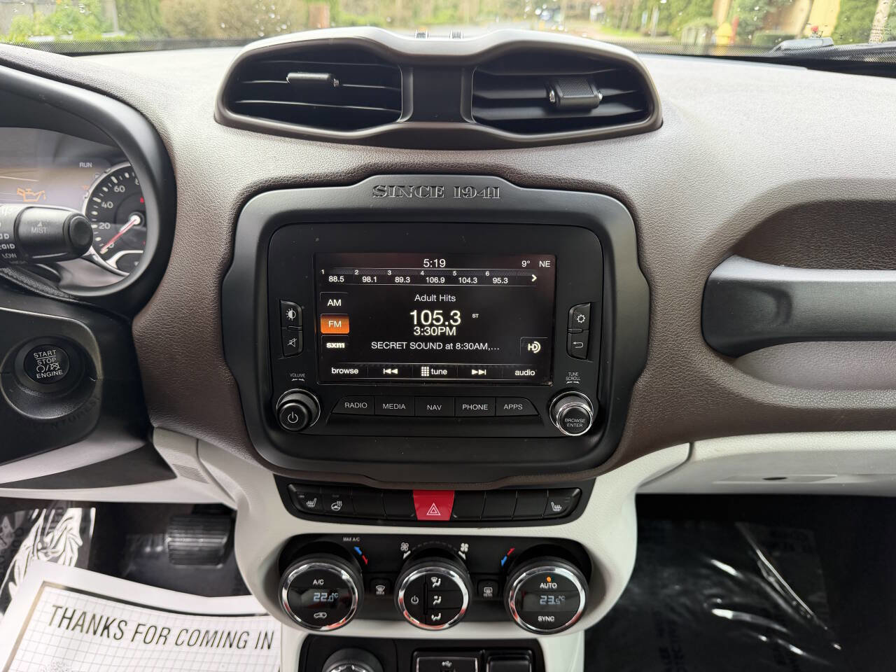 Used 2017 Jeep Renegade Limited image 19