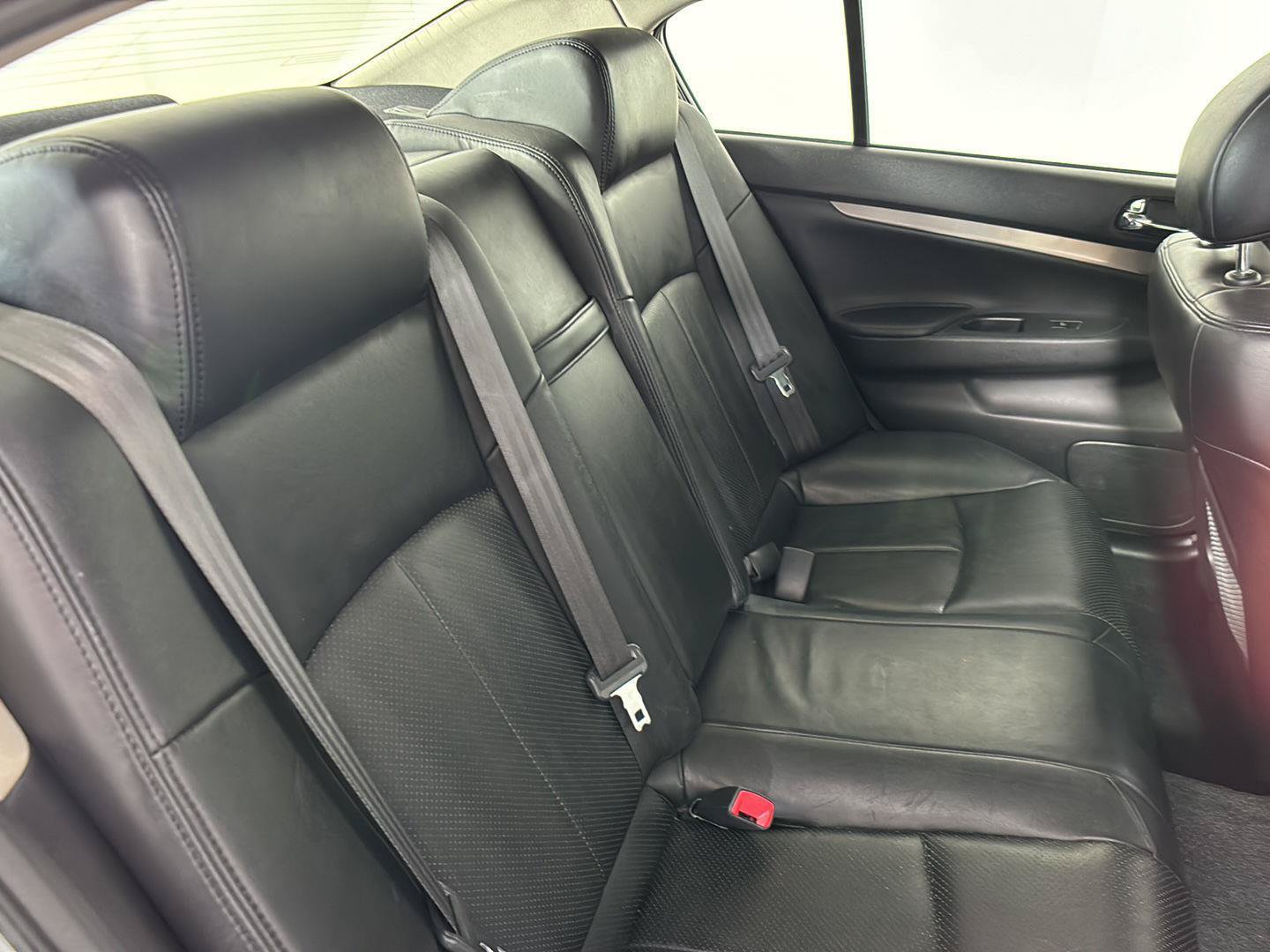 Used 2013 INFINITI G37 x Sedan w/ Premium Pkg AWD/4WD image 15