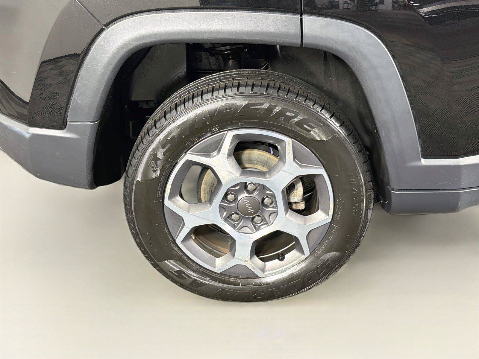 Used 2022 Jeep Compass Trailhawk AWD/4WD image 33