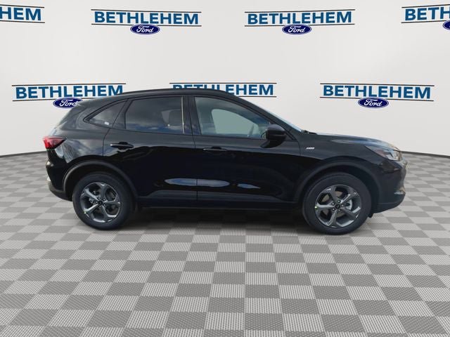 New 2026 Ford Escape ST-Line w/ Tech Pack #1 AWD/4WD image 9