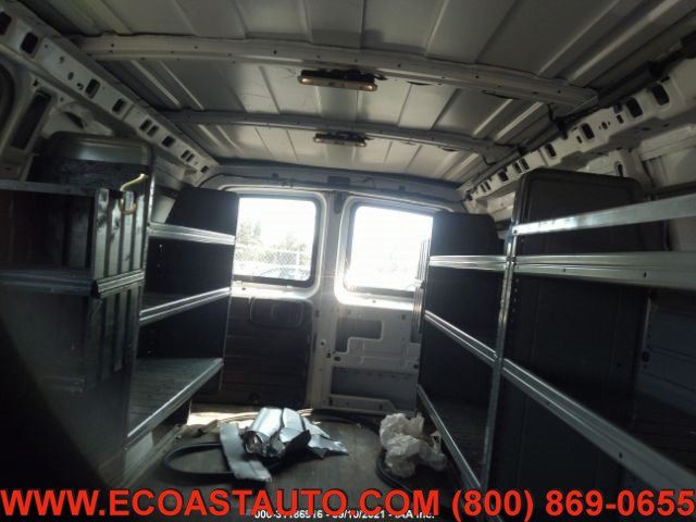 Used 2019 GMC Savana 2500 w/ Driver Convenience Package RWD image 9