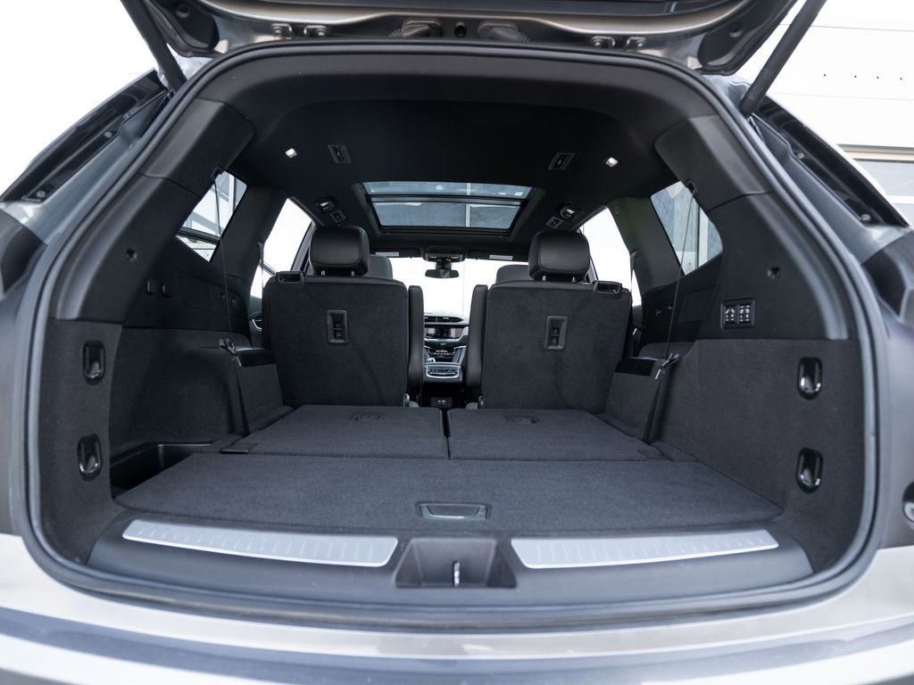 Used 2022 Cadillac XT6 Premium Luxury image 37