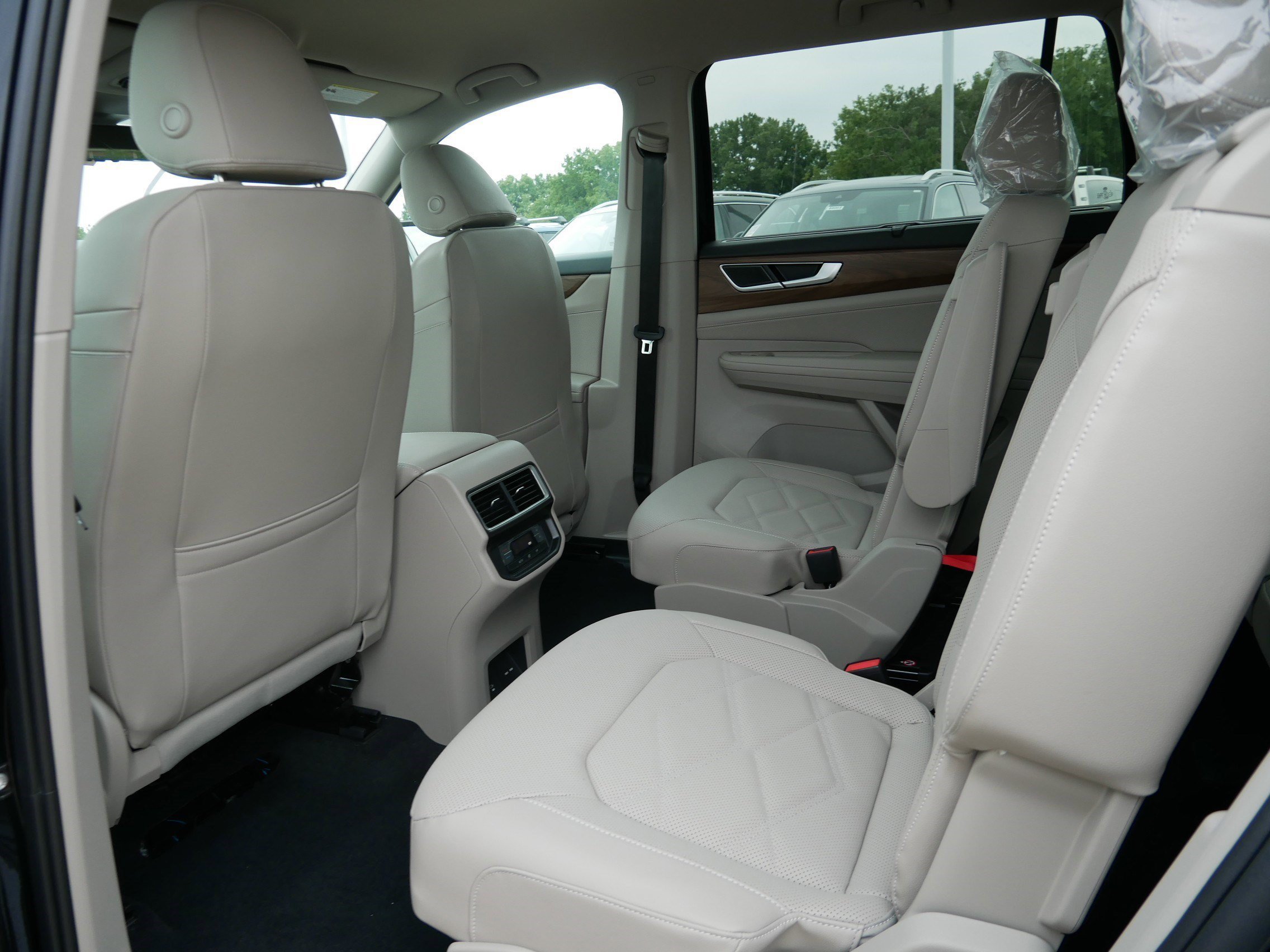 New 2026 Volkswagen Atlas SE AWD/4WD image 10